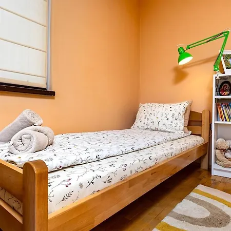 Spacious 2br Kremena 10 Minutes Walk To Center Plovdiv